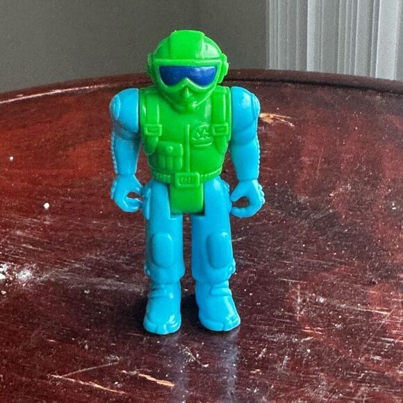 Vintage McDonald’s Toy Bundle - Picture 12 of 12